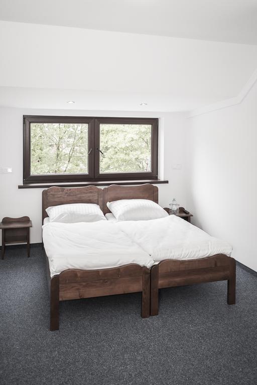 W Starym Mlynie Bed and Breakfast Milicz Exteriör bild