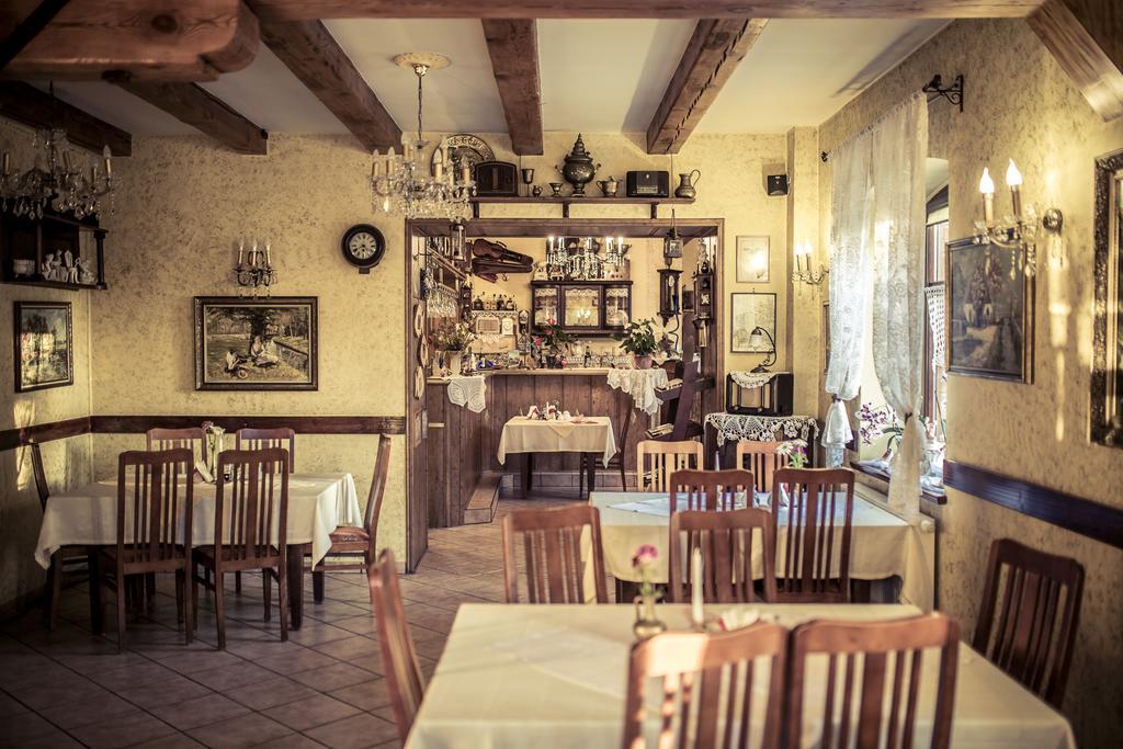 W Starym Mlynie Bed and Breakfast Milicz Exteriör bild